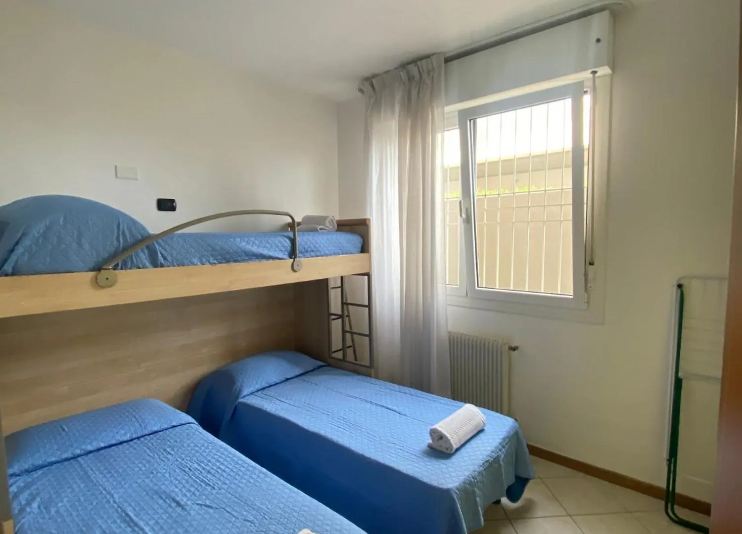 Villa Alpina - Frontemare Centrale - Immobil Relax Lido di Jesolo Apartment